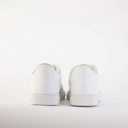 Sneakers classiche con logo in rilievo - EU43/US10