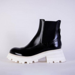 Stivaletti Chelsea in pelle nera con suola bianca - EU37/US7