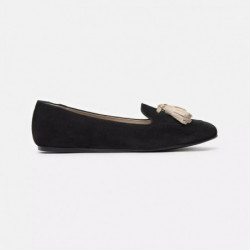 Scarpa piatta in pelle nera...