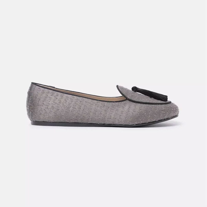 Scarpa bassa in velluto grigio - EU41/US11