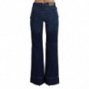 Jeans in denim di cotone blu a vita bassa con gamba svasata - W24