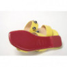 Cinturino largo borchiato in argento giallo brillante - EU35/US4.5